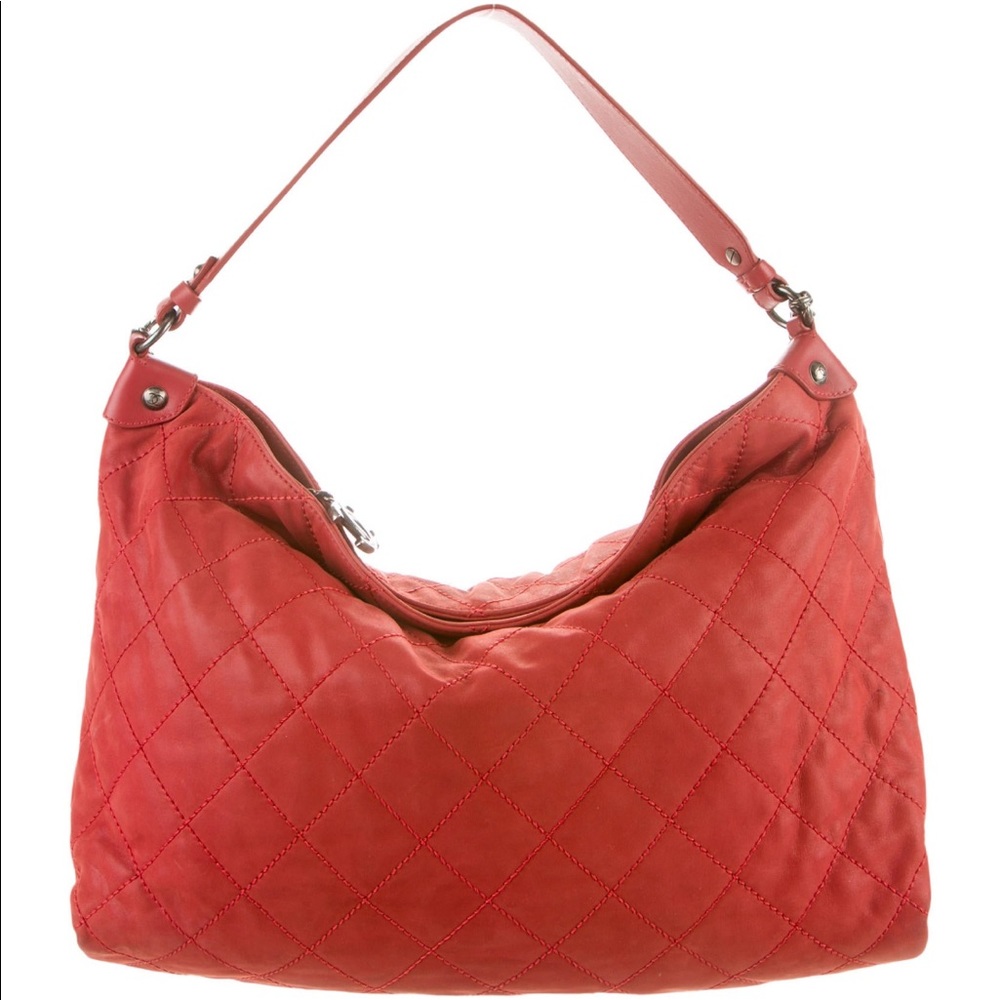 Red quilted calfskin leather Chanel satchel